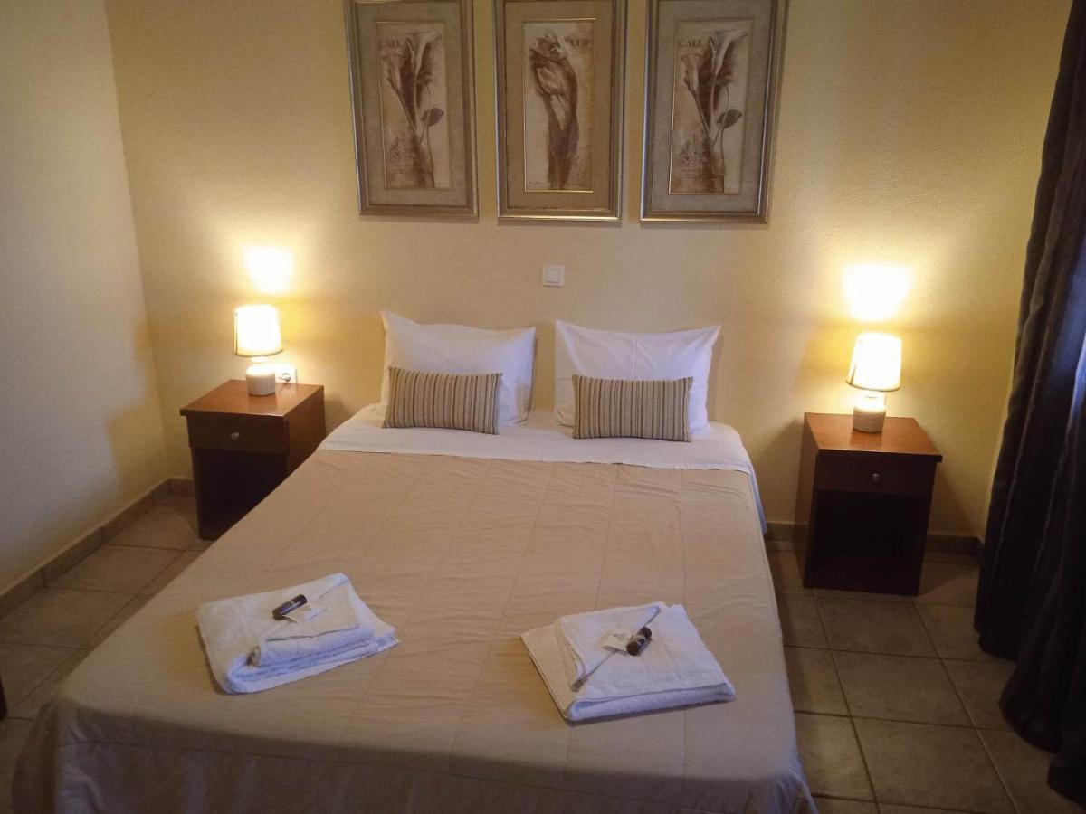Thiamis Guesthouse Doliana Exterior foto